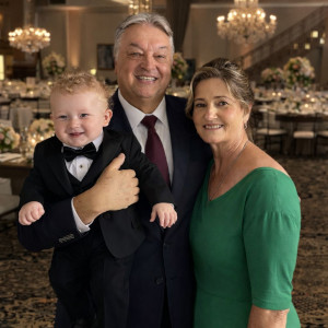 Reginaldo da Luz, a esposa Elizabeth e o primeiro neto Bruno Gabriel Arendts Mendes