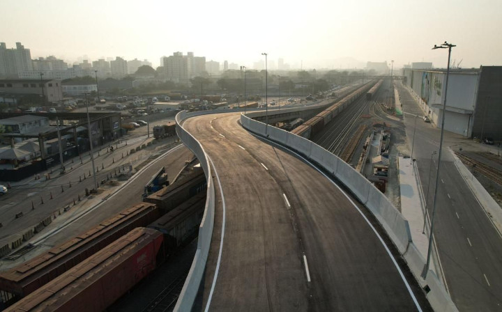 Porto de Santos entrega viaduto e pista de R$ 139 milhões para melhorar tráfego