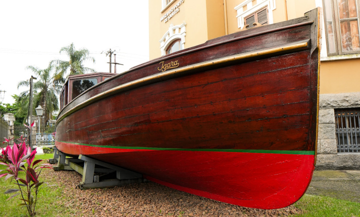 Lancha Igara, 100 anos de história no Porto de Santos Lancha Igara, 100 anos de história no Porto de Santos