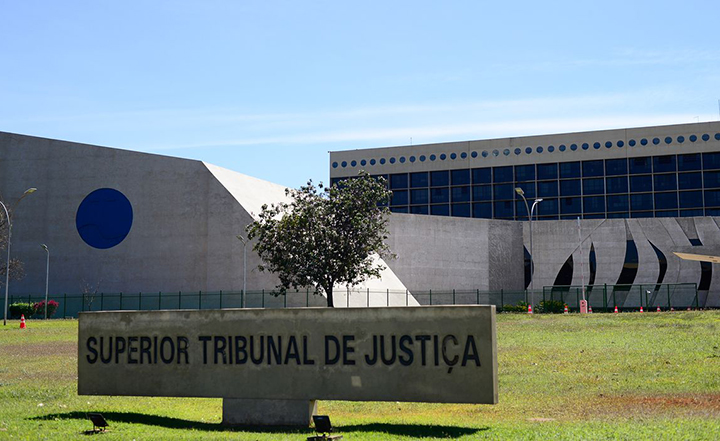 Tribunal dá vitória a planos de saúde para não pagar procedimentos