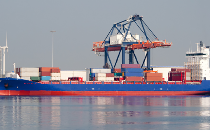 Porto de Itajaí providencia expansão para atender grandes navios 