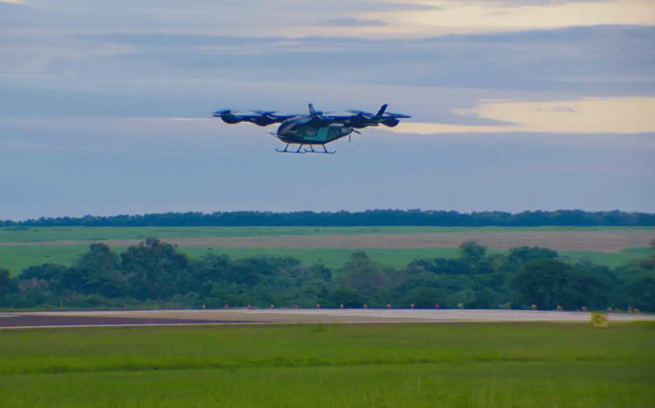 Carro voador da EMBRAER, faz pimeiro teste com sucesso