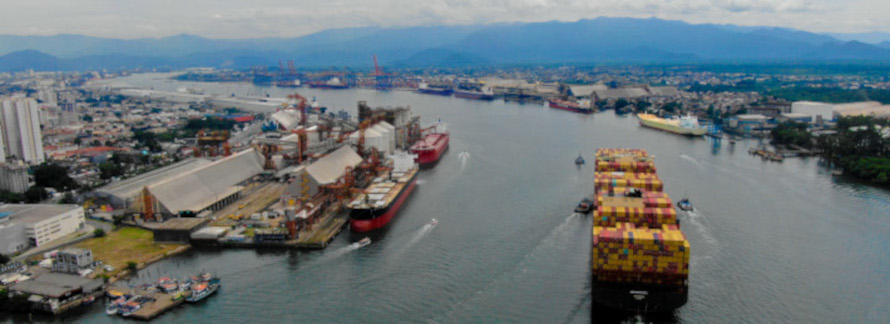 Porto de Santos tem recorde de cargas antes do tarifaço dos EUA