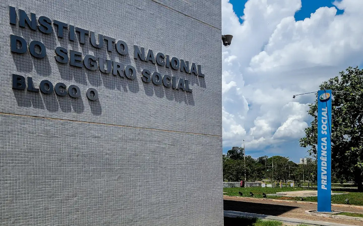 INSS chama 4 milhões para fazer prova de vida INSS chama 4 milhões para fazer prova de vida