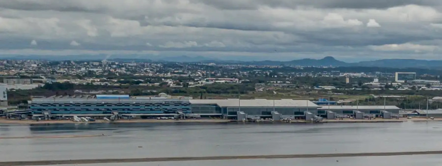 Reabre para voos no Brasil, o Aeroporto de Porto Alegre