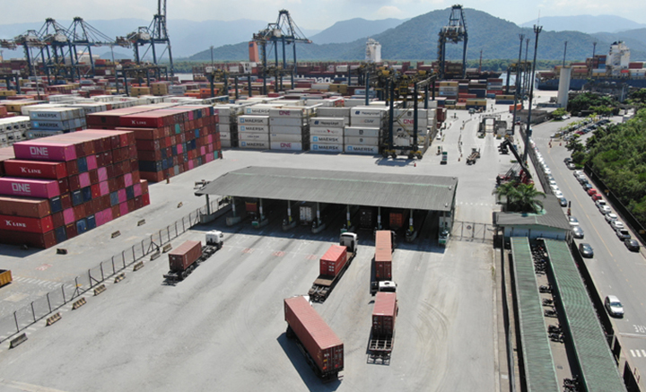 Porto de Santos fala de saúde e proteção à criança aos 20 mil caminhoneiros